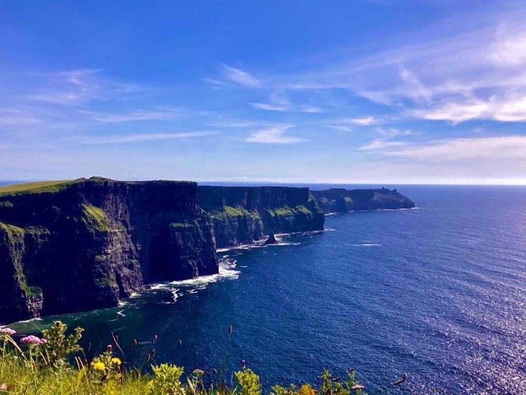 New Studio Near Lahinch, Doolin & Cliffs Of Moher Екстериор снимка